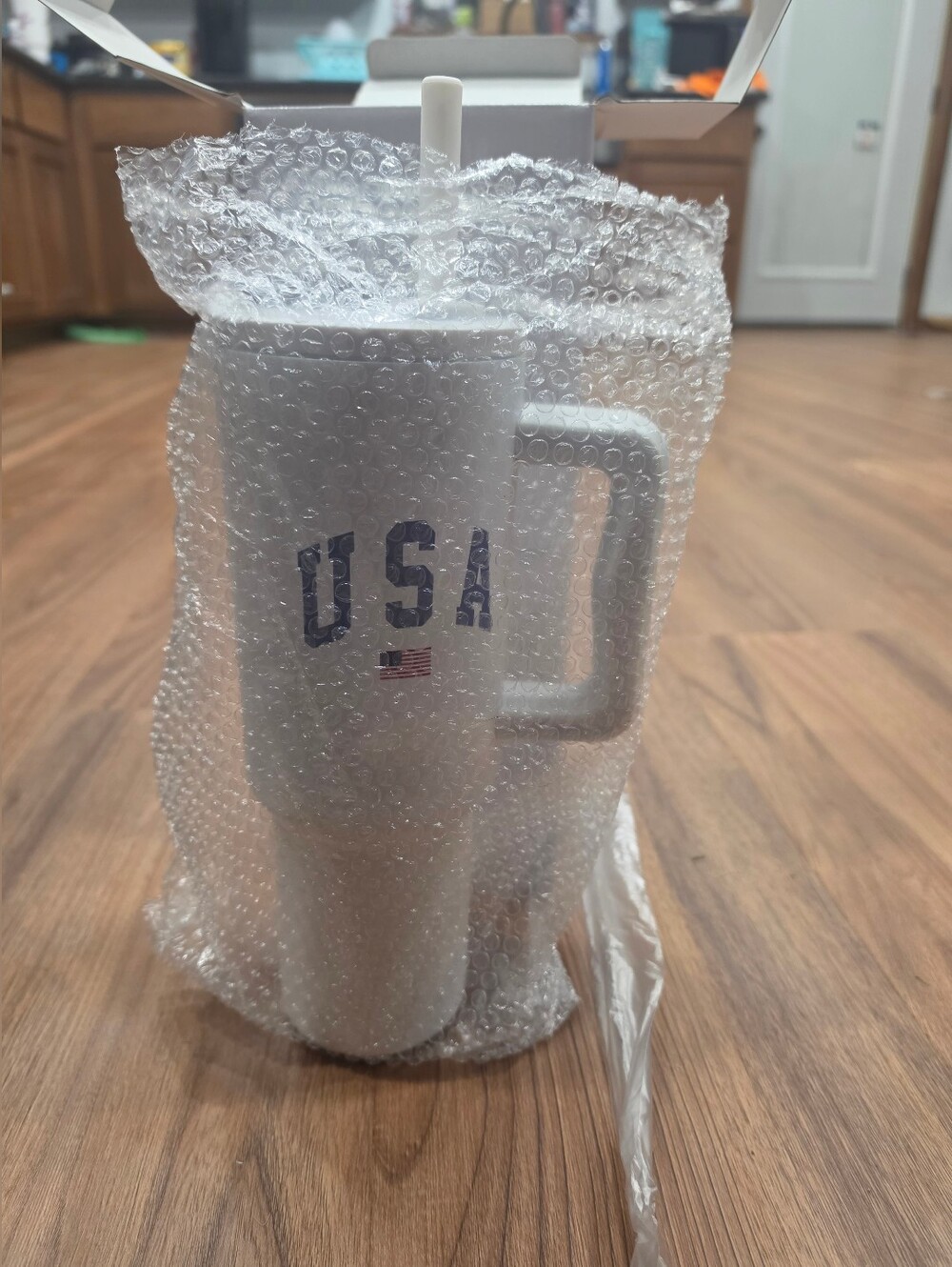 Simple Modern Trek 40 Oz Limited Edition USA White American Cup Tumbler